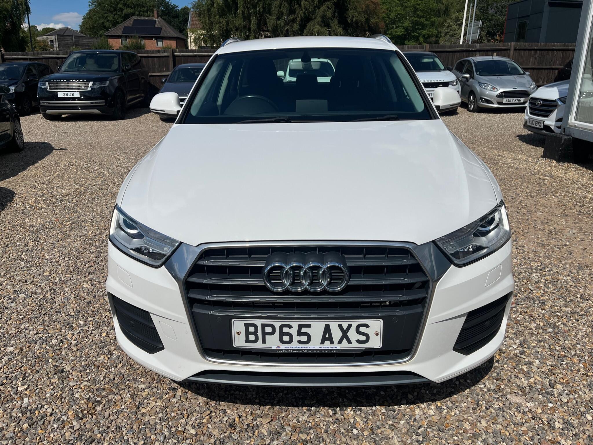 Audi Q3 view 2