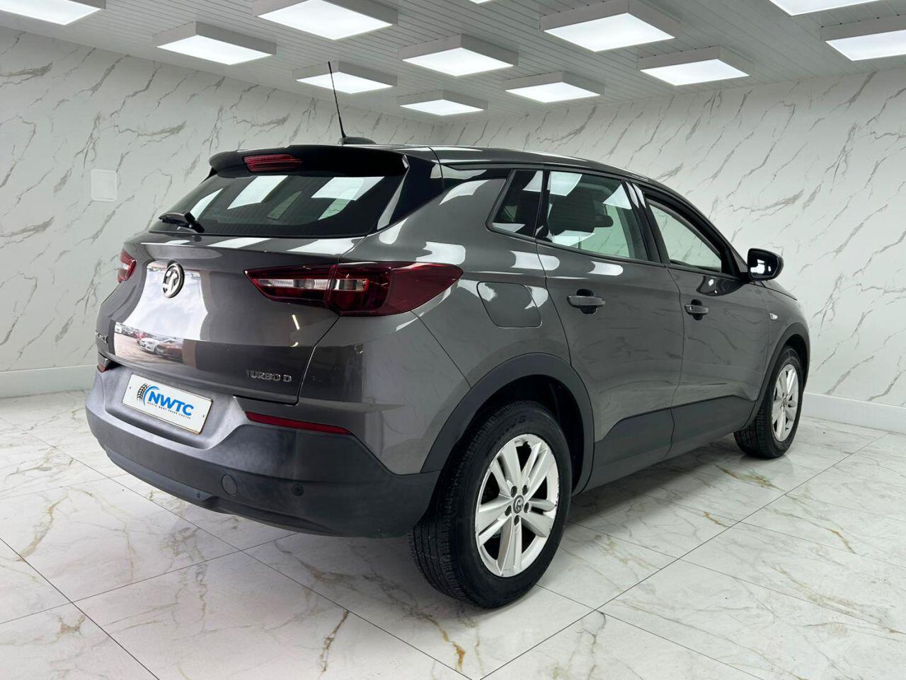 Vauxhall Grandland X view 10
