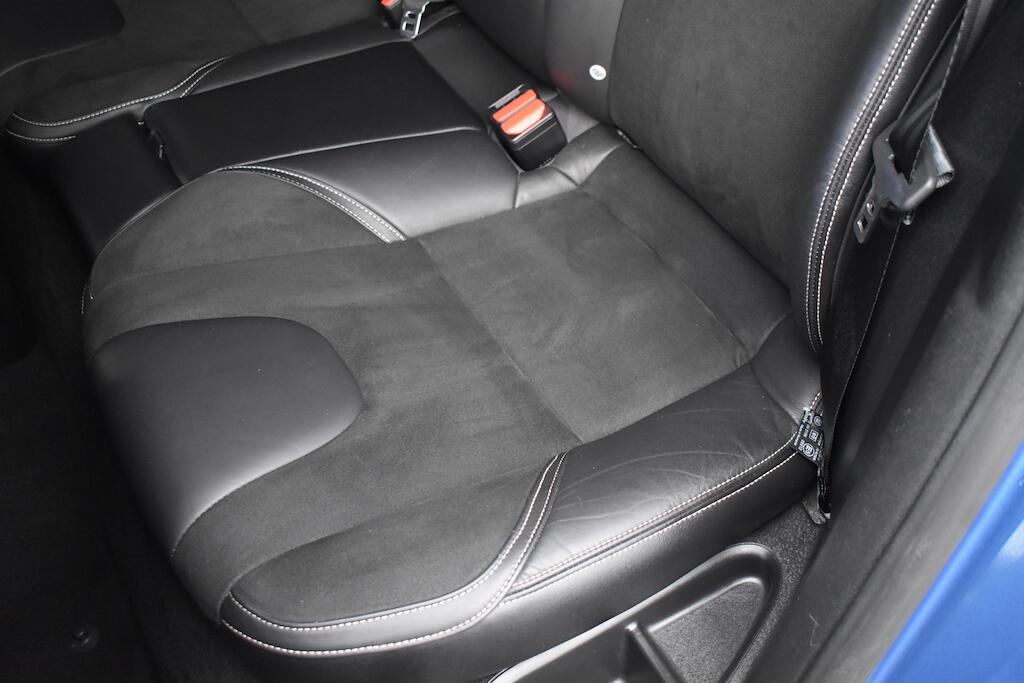 Volvo V40 view 44
