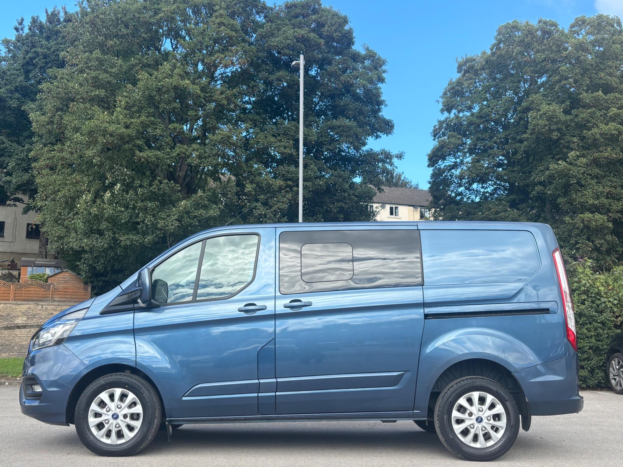Ford Transit Custom view 8