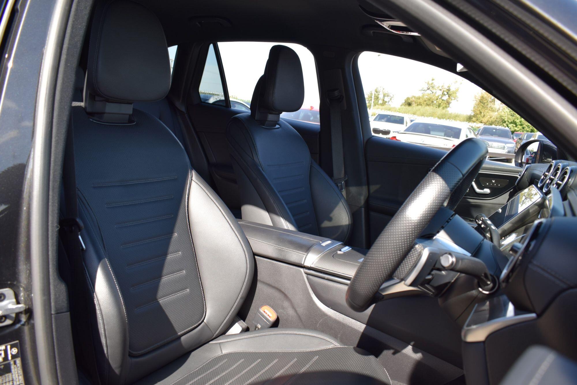 Mercedes-Benz GLC view 12
