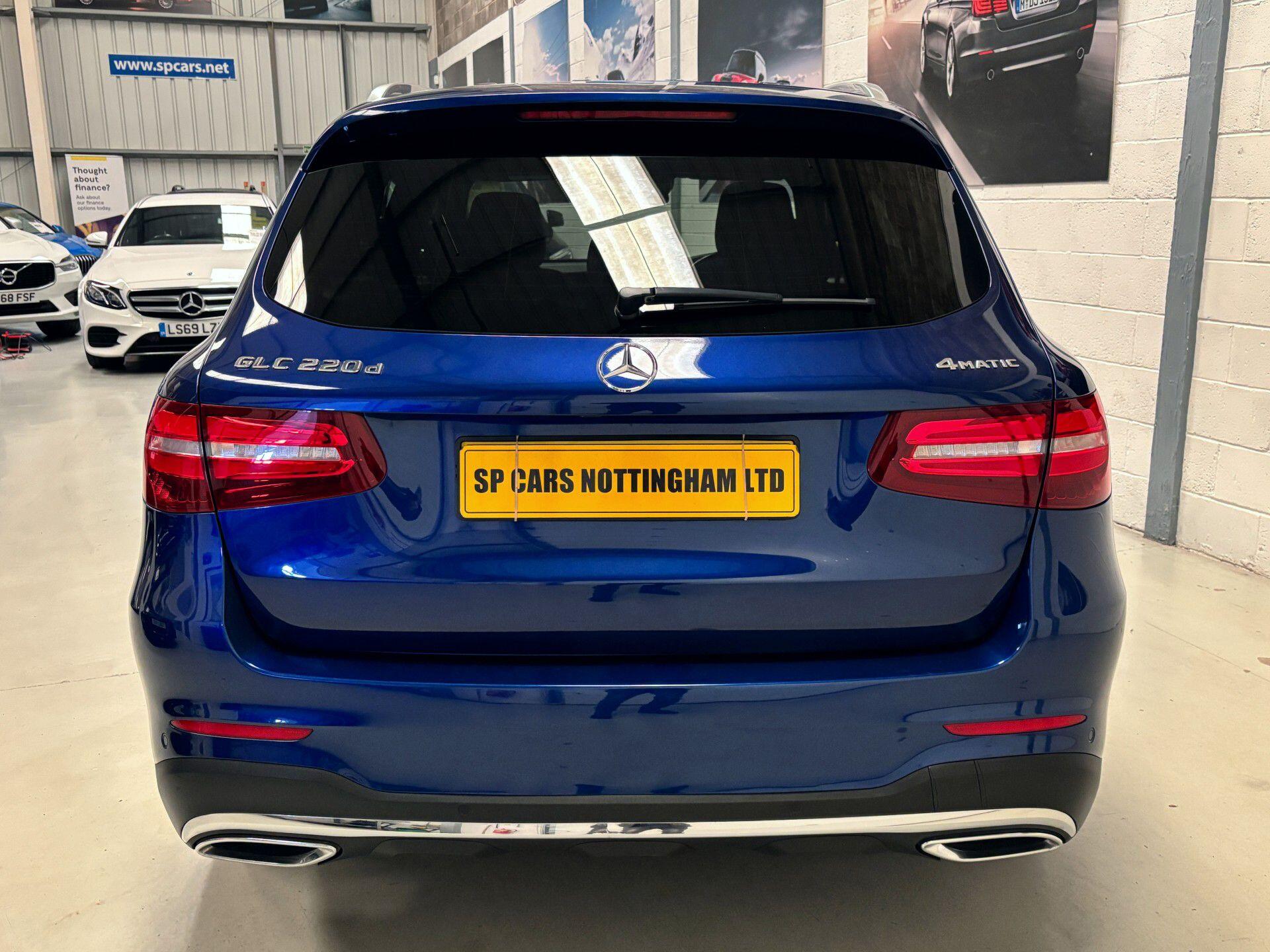 Mercedes-Benz GLC view 35
