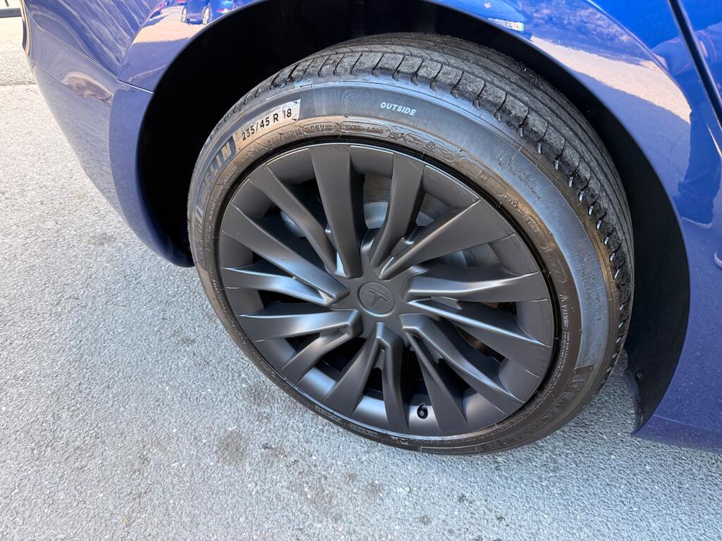 Tesla Model 3 view 17