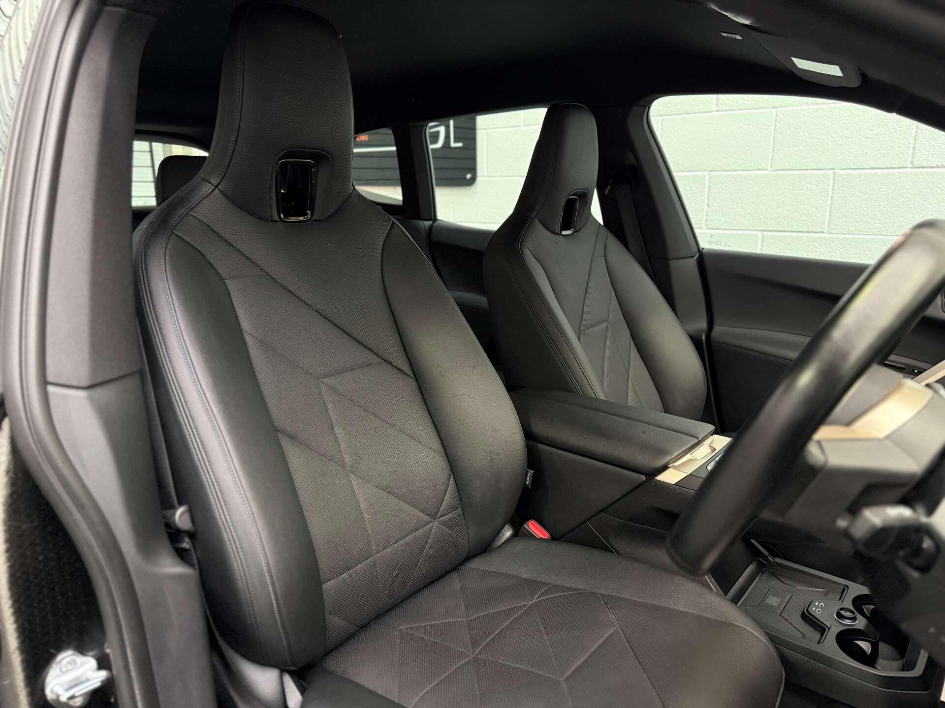 BMW Ix view 14