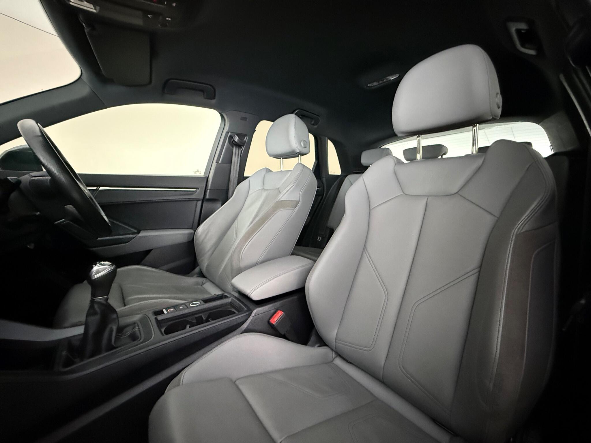 Audi Q3 view 27