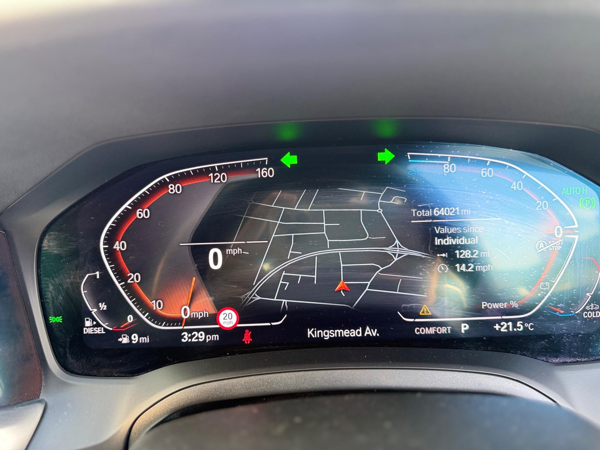 BMW 3 Series view 30