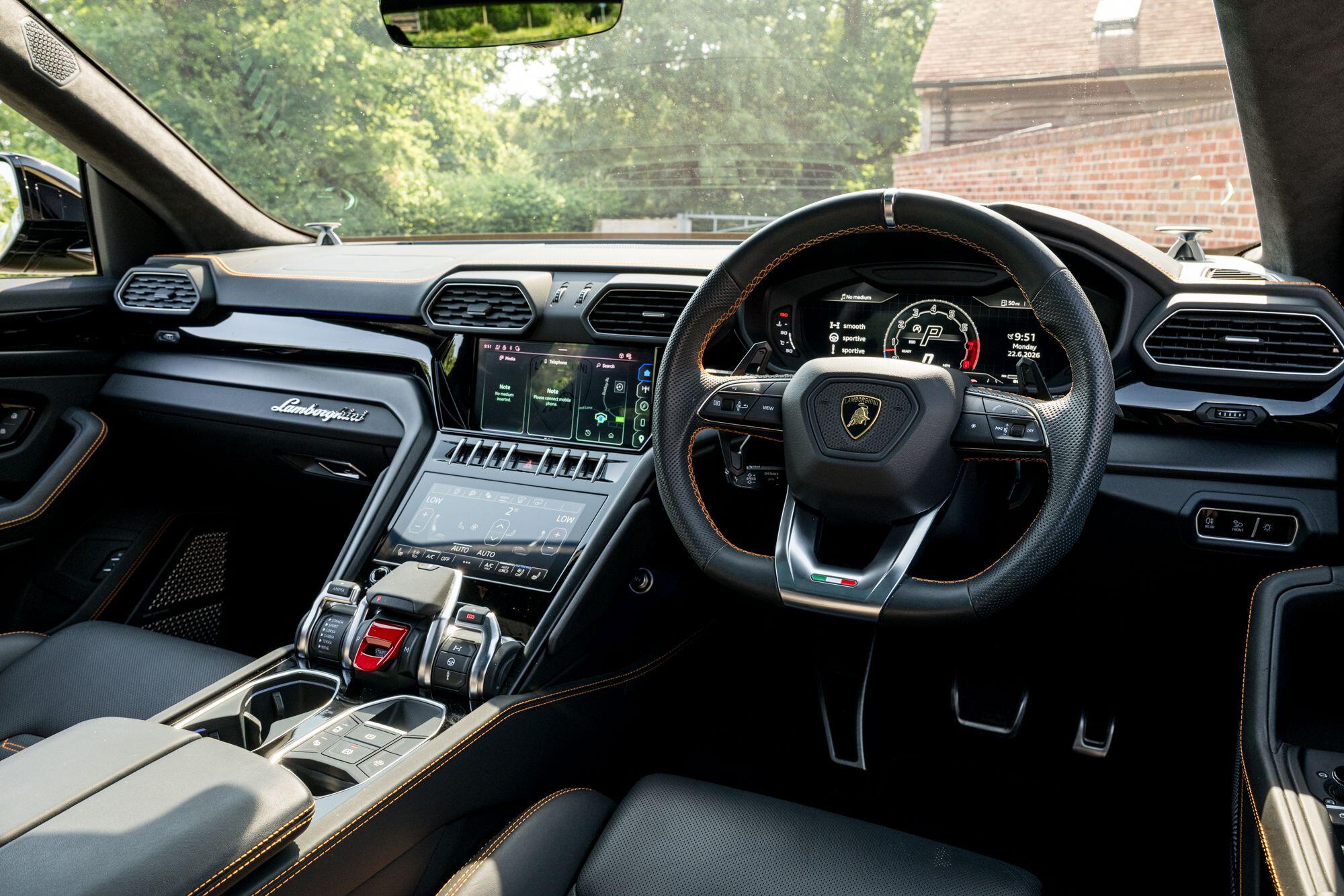Lamborghini Urus view 49