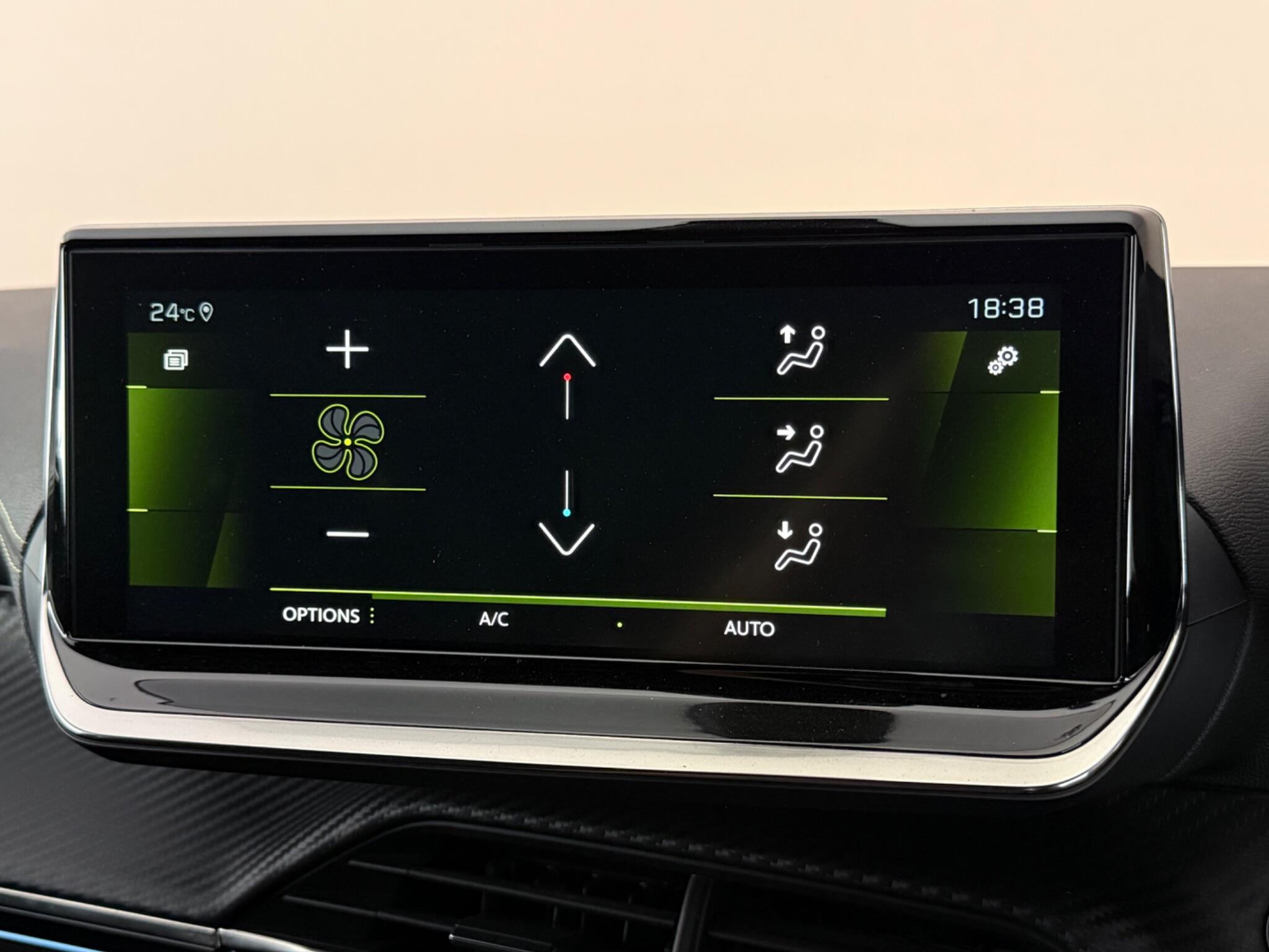 Peugeot 208 view 21