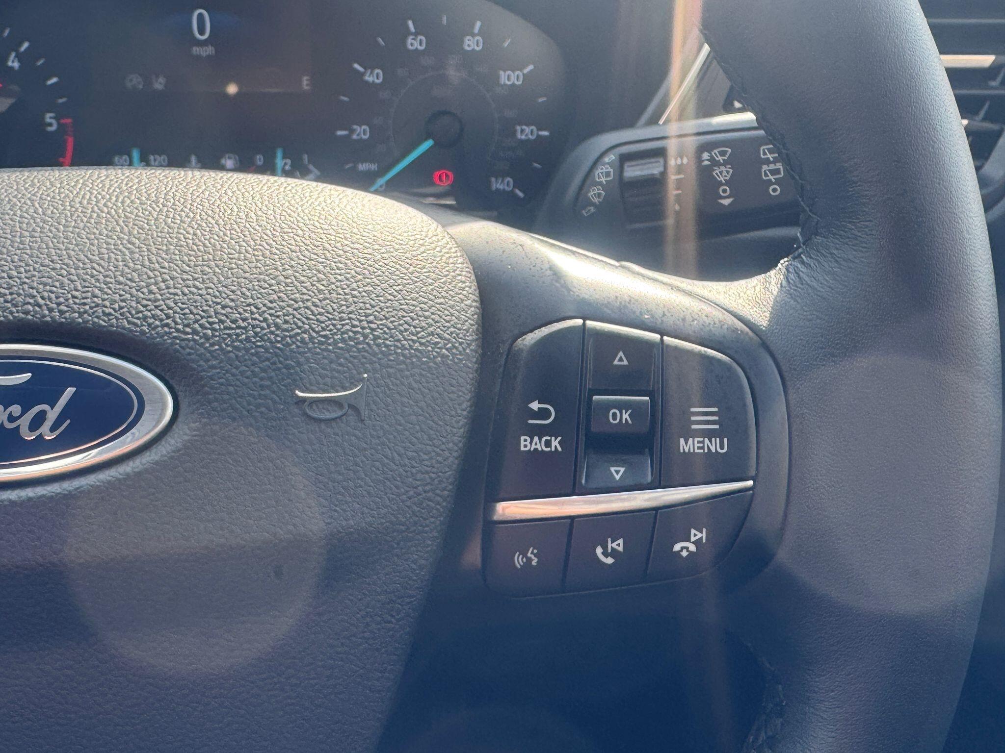 Ford Kuga view 25