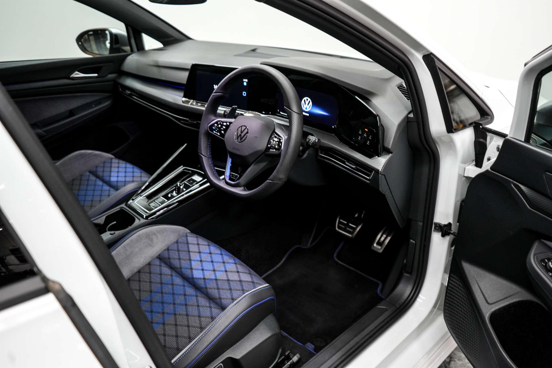 Volkswagen Golf view 14