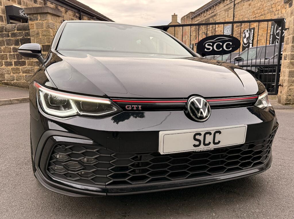 Volkswagen Golf view 6