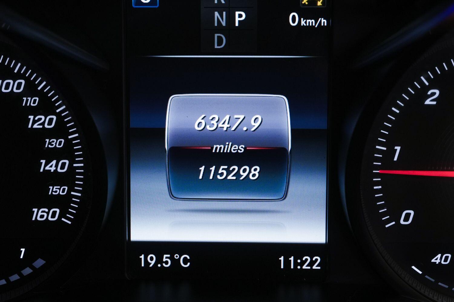 Mercedes-Benz C Class view 25