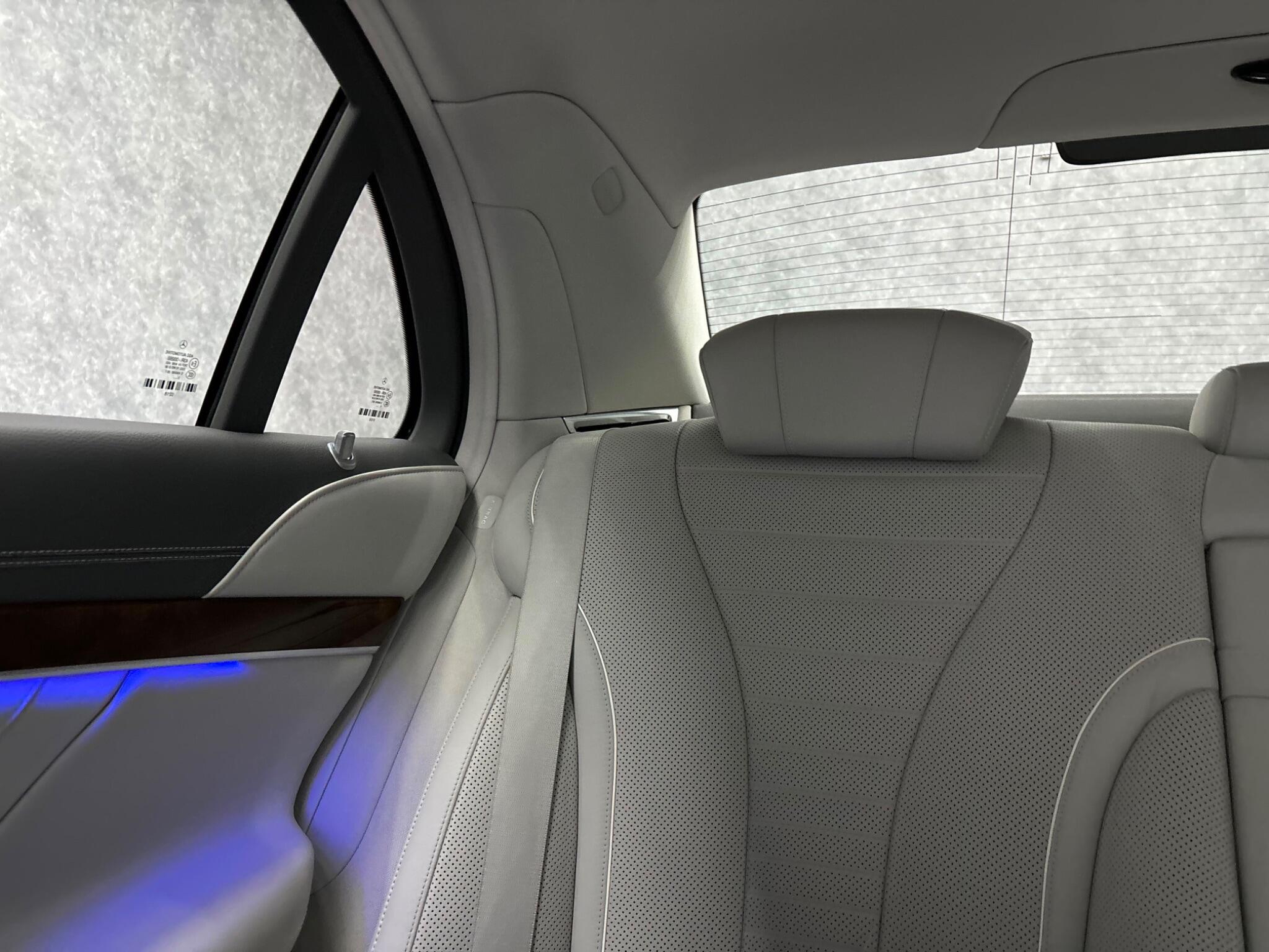 Mercedes-Benz S Class view 17