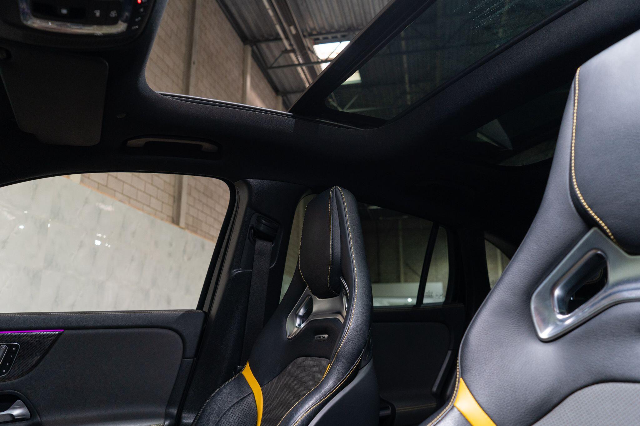 Mercedes-Benz Gla view 40