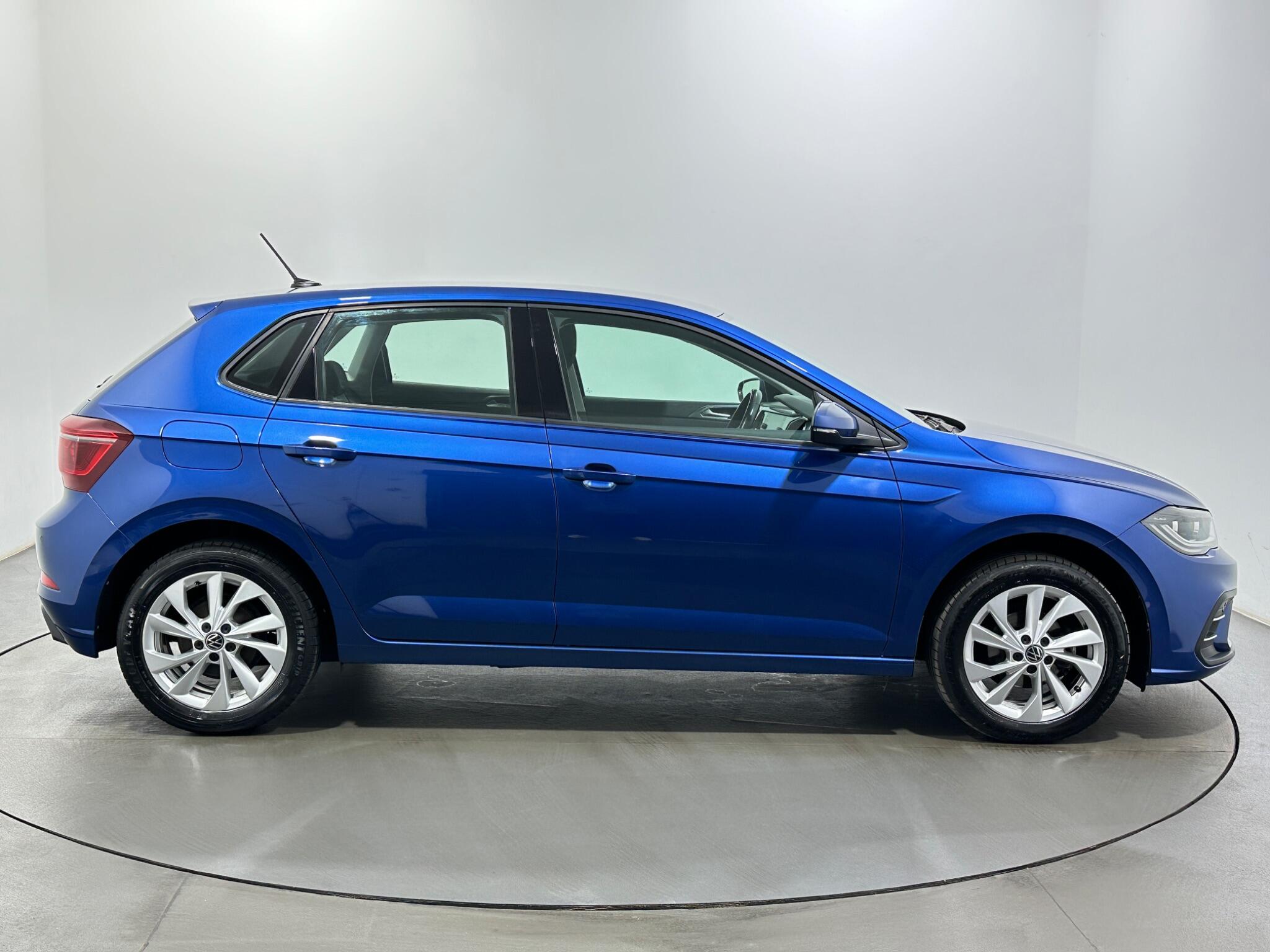 Volkswagen Polo view 9