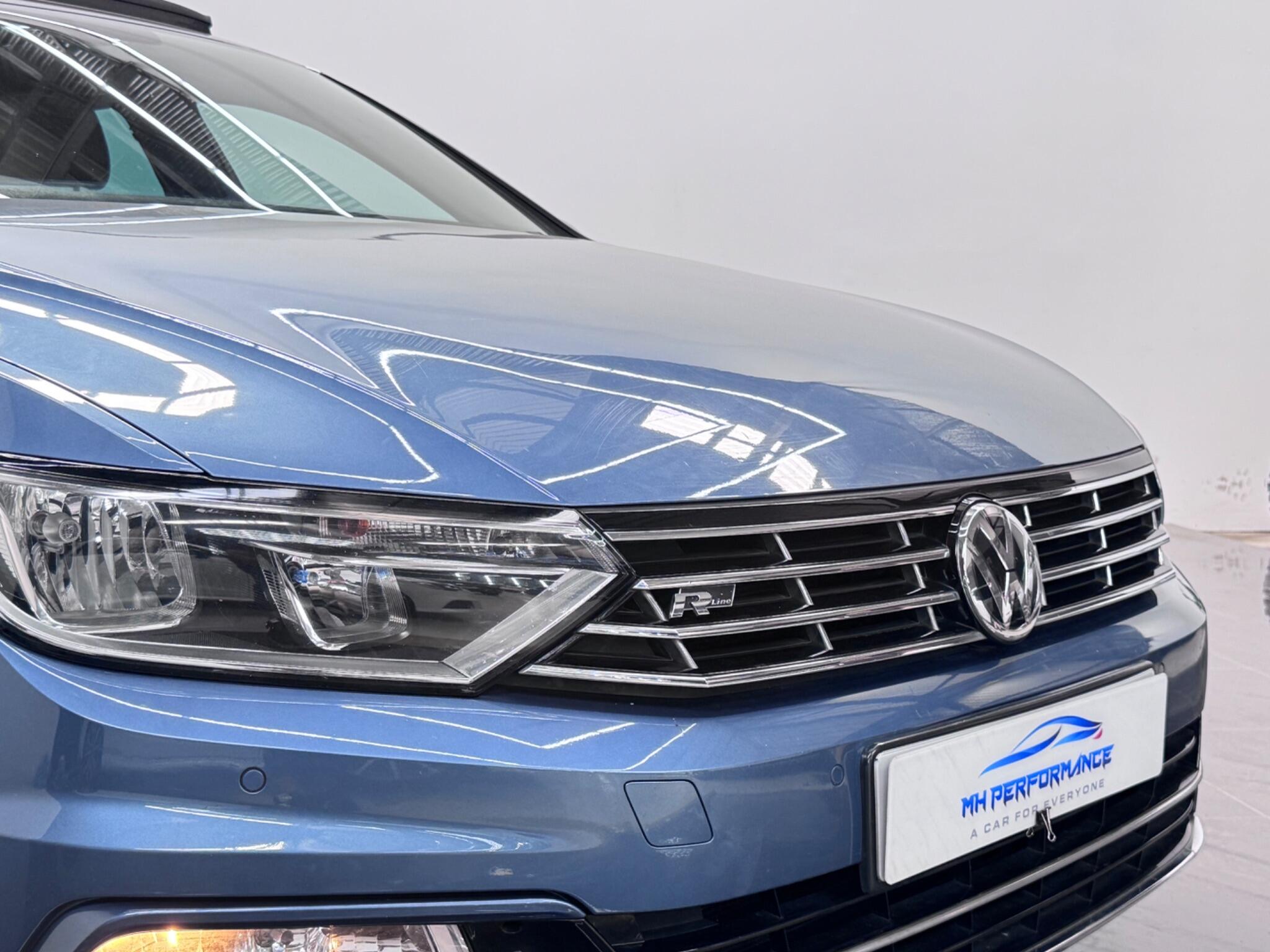 Volkswagen Passat view 41