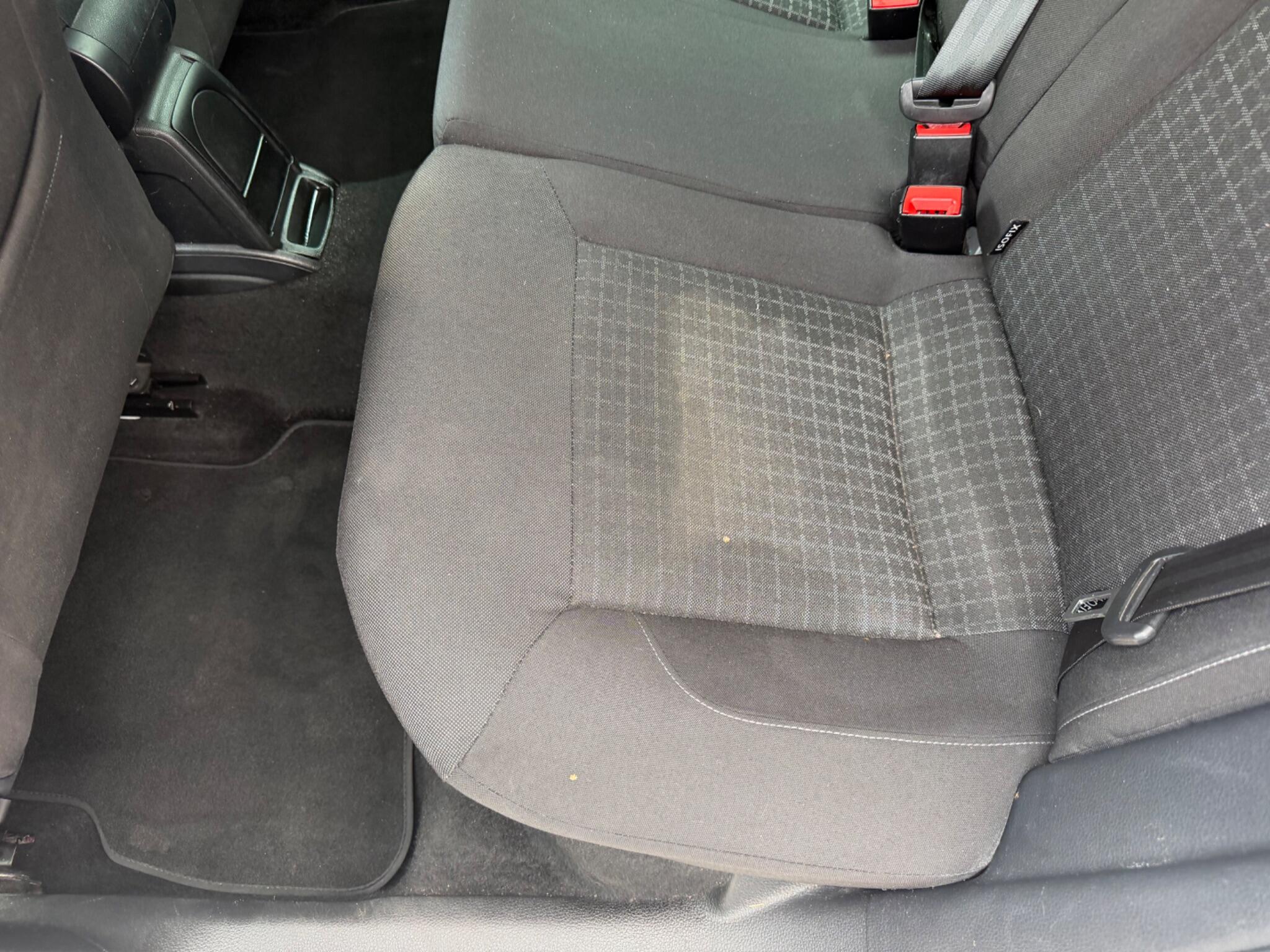 Volkswagen Polo view 29