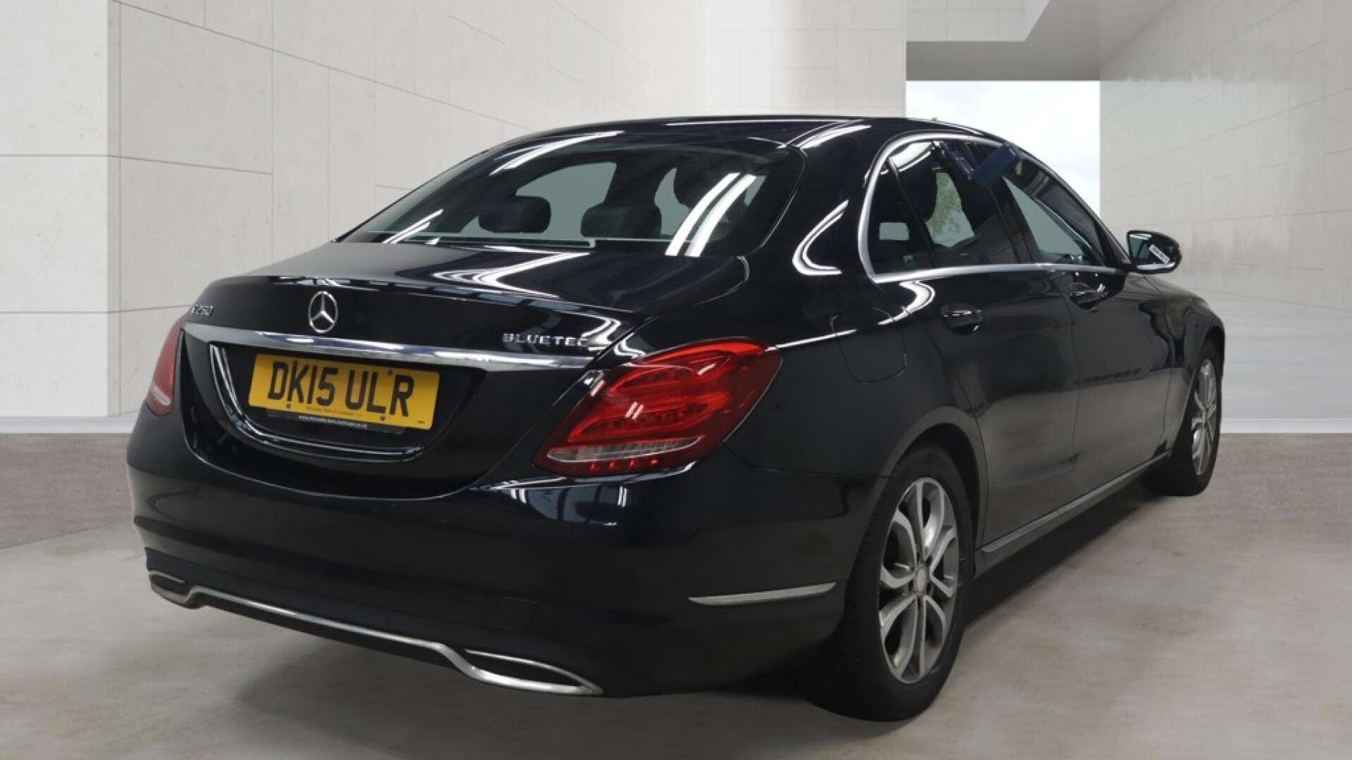 Mercedes-Benz C Class view 4