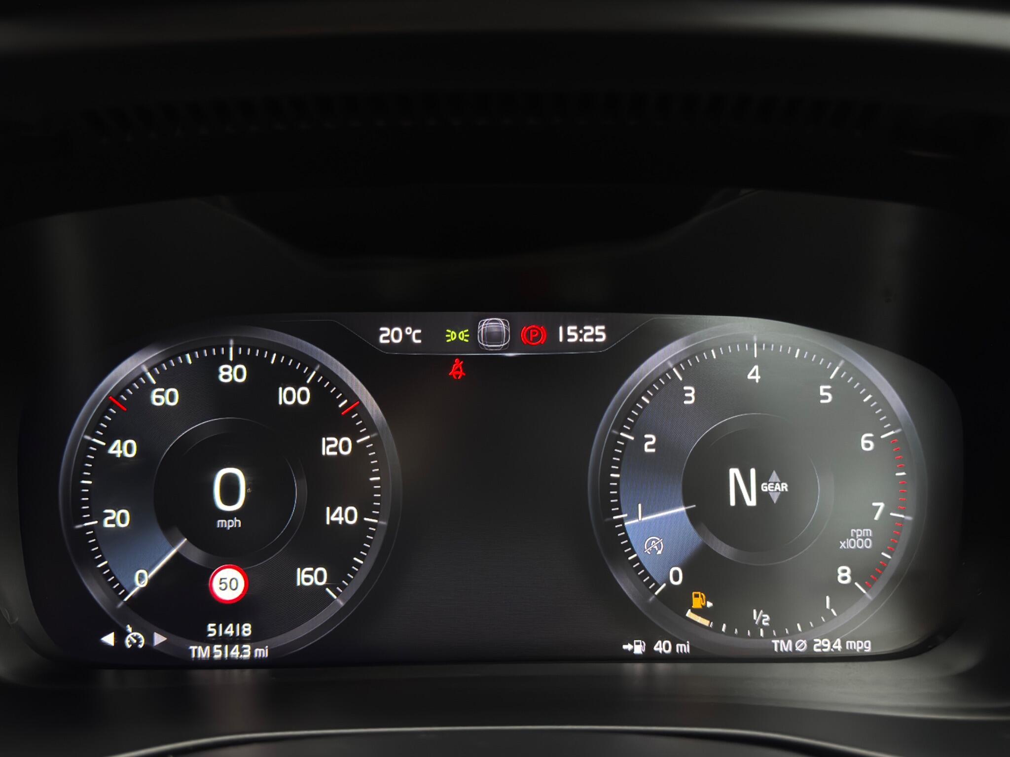 Volvo XC40 view 21