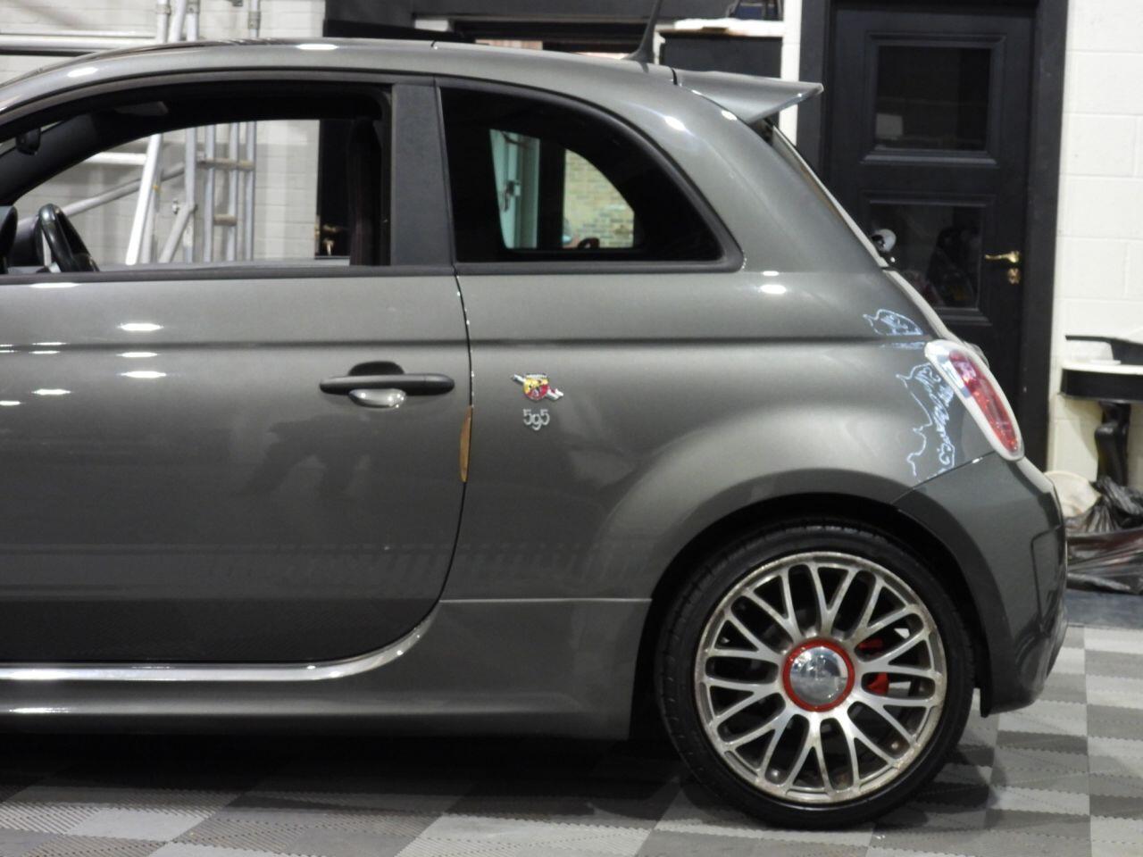 Abarth 595 view 9