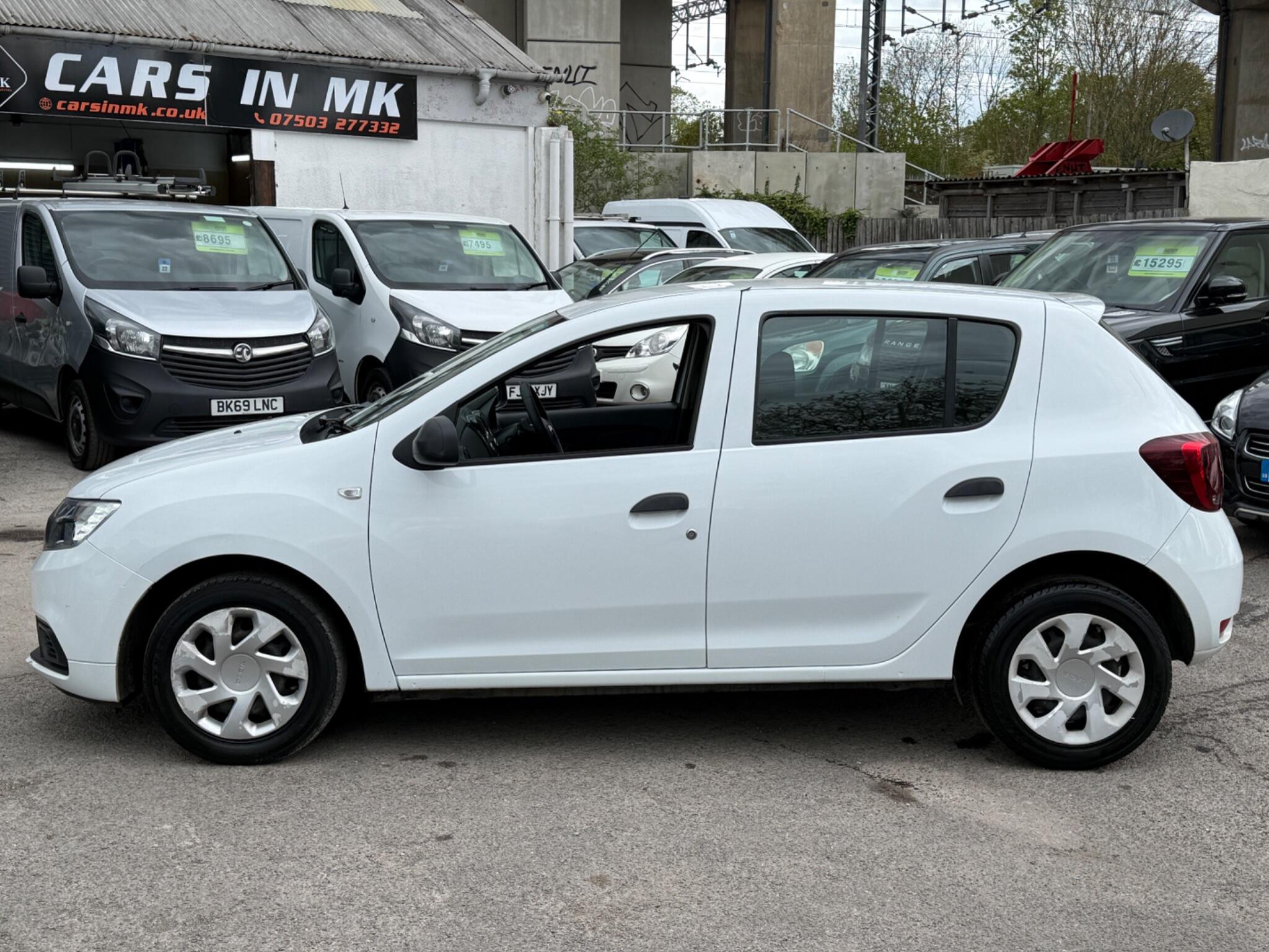 Dacia Sandero - Image 11