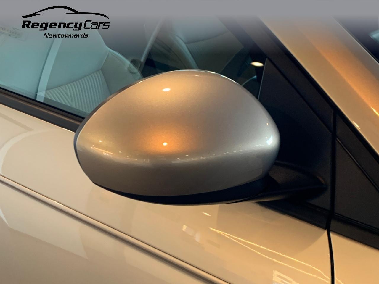 Fiat 500e view 9