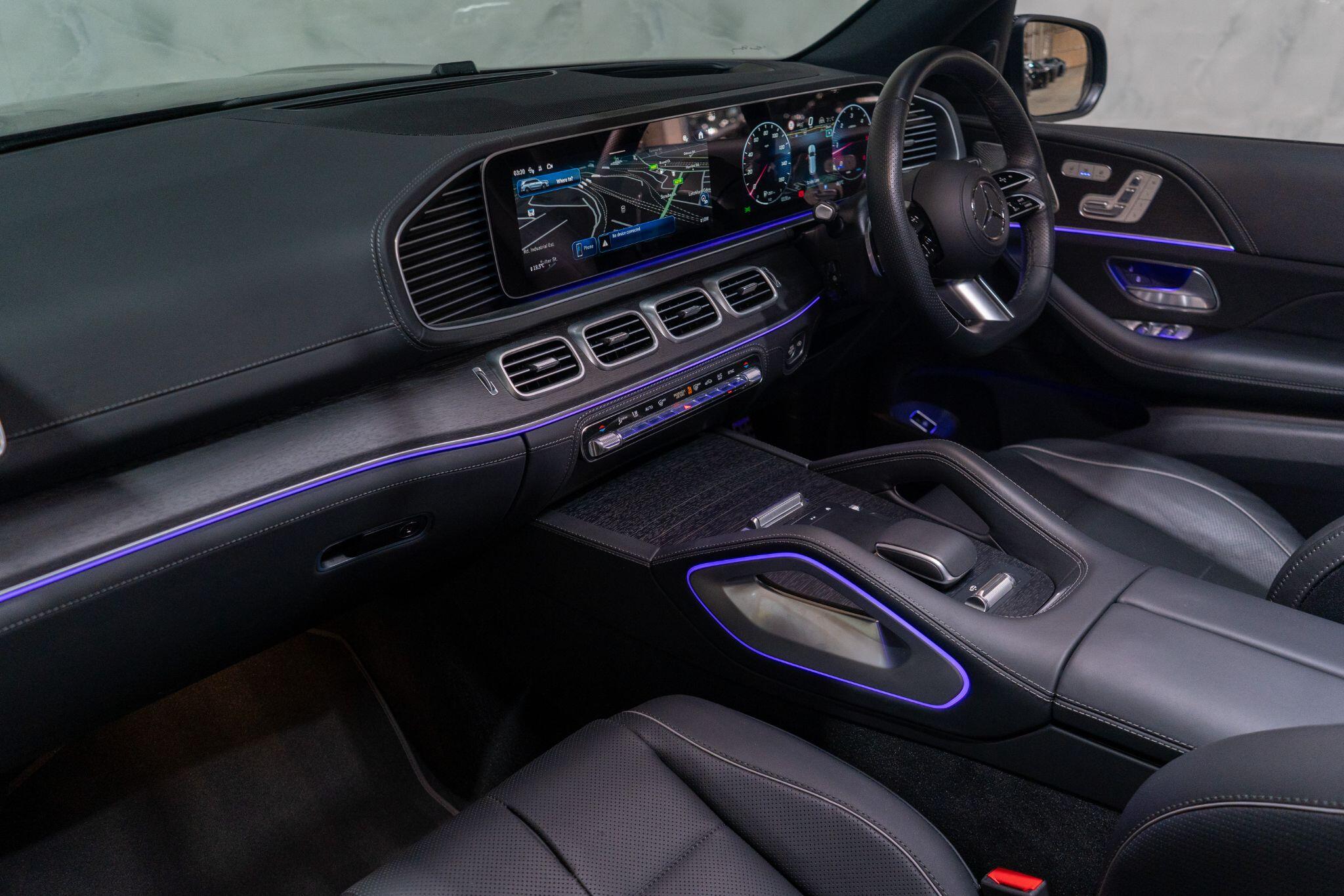 Mercedes-Benz GLS view 13