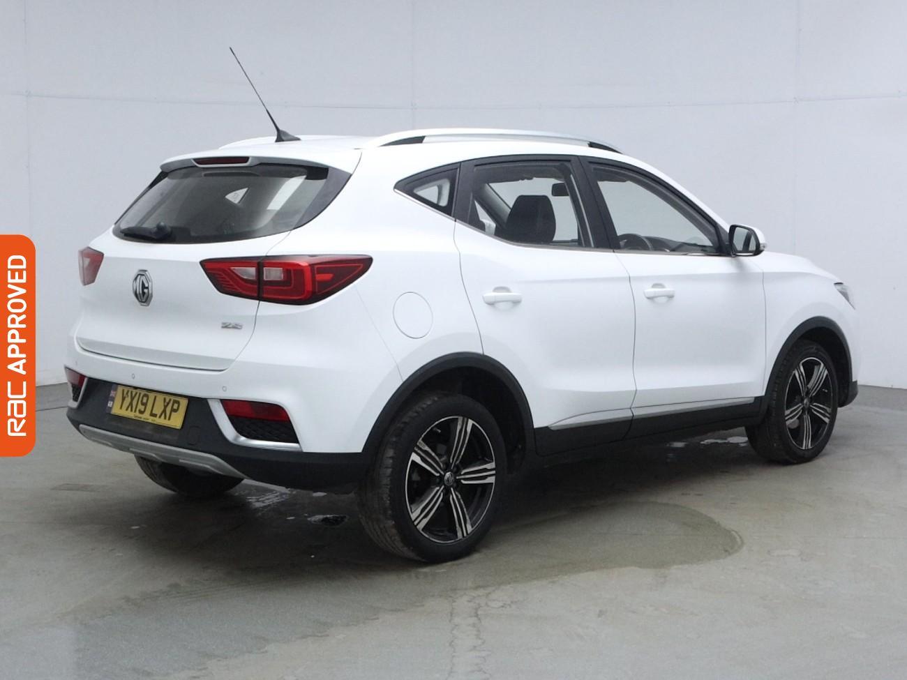 MG ZS view 29