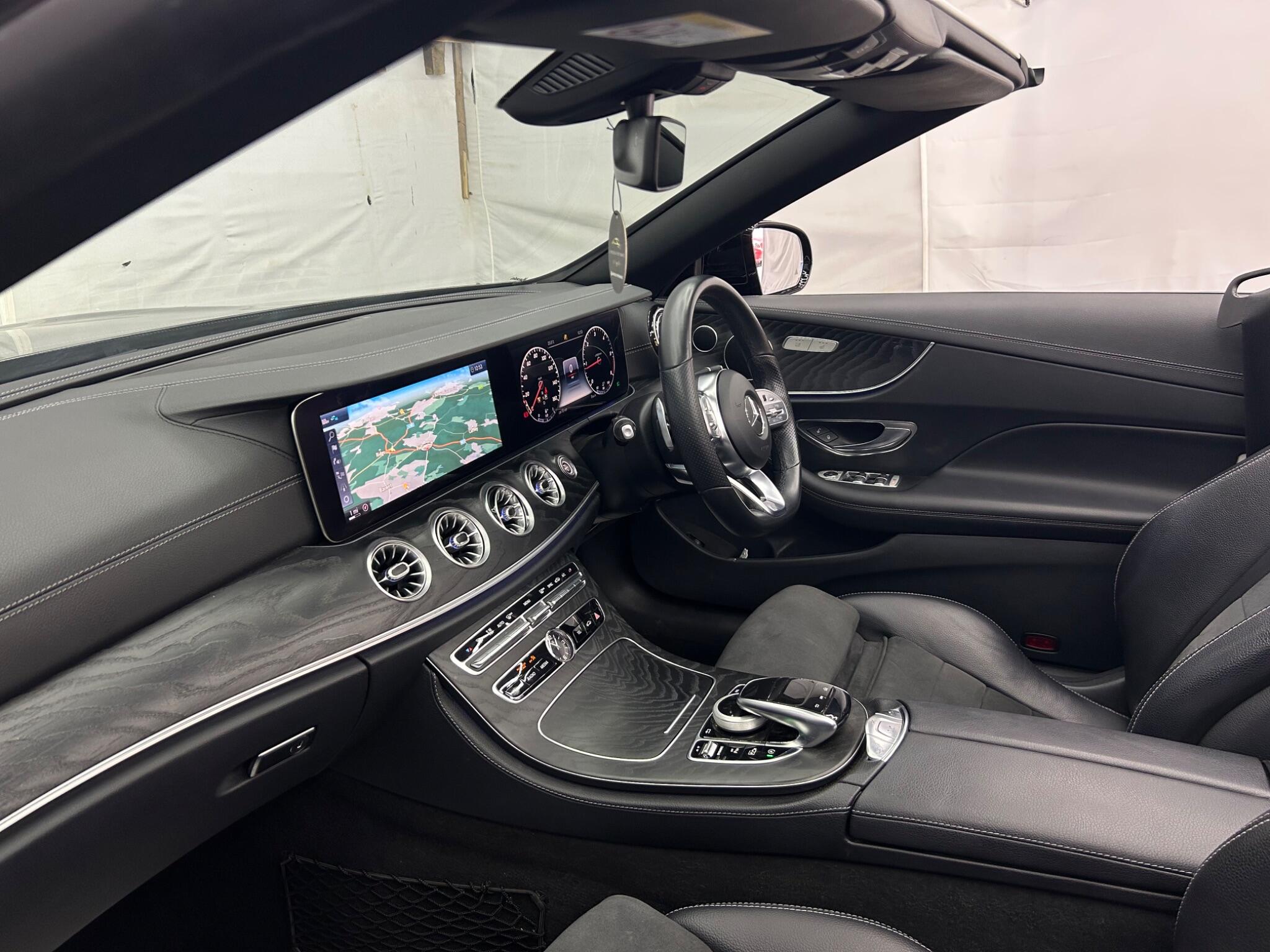 Mercedes-Benz E Class view 20