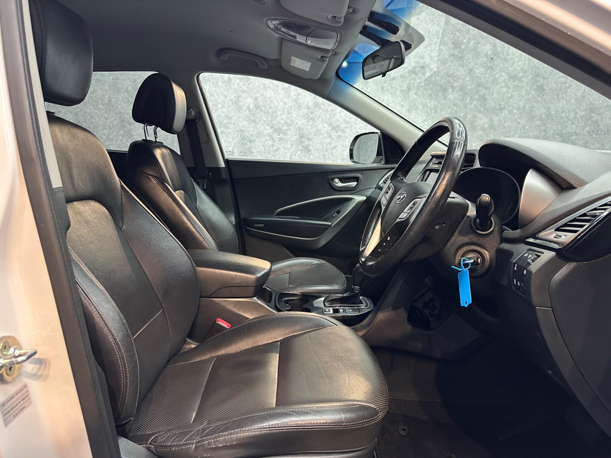 Hyundai Santa Fe view 9