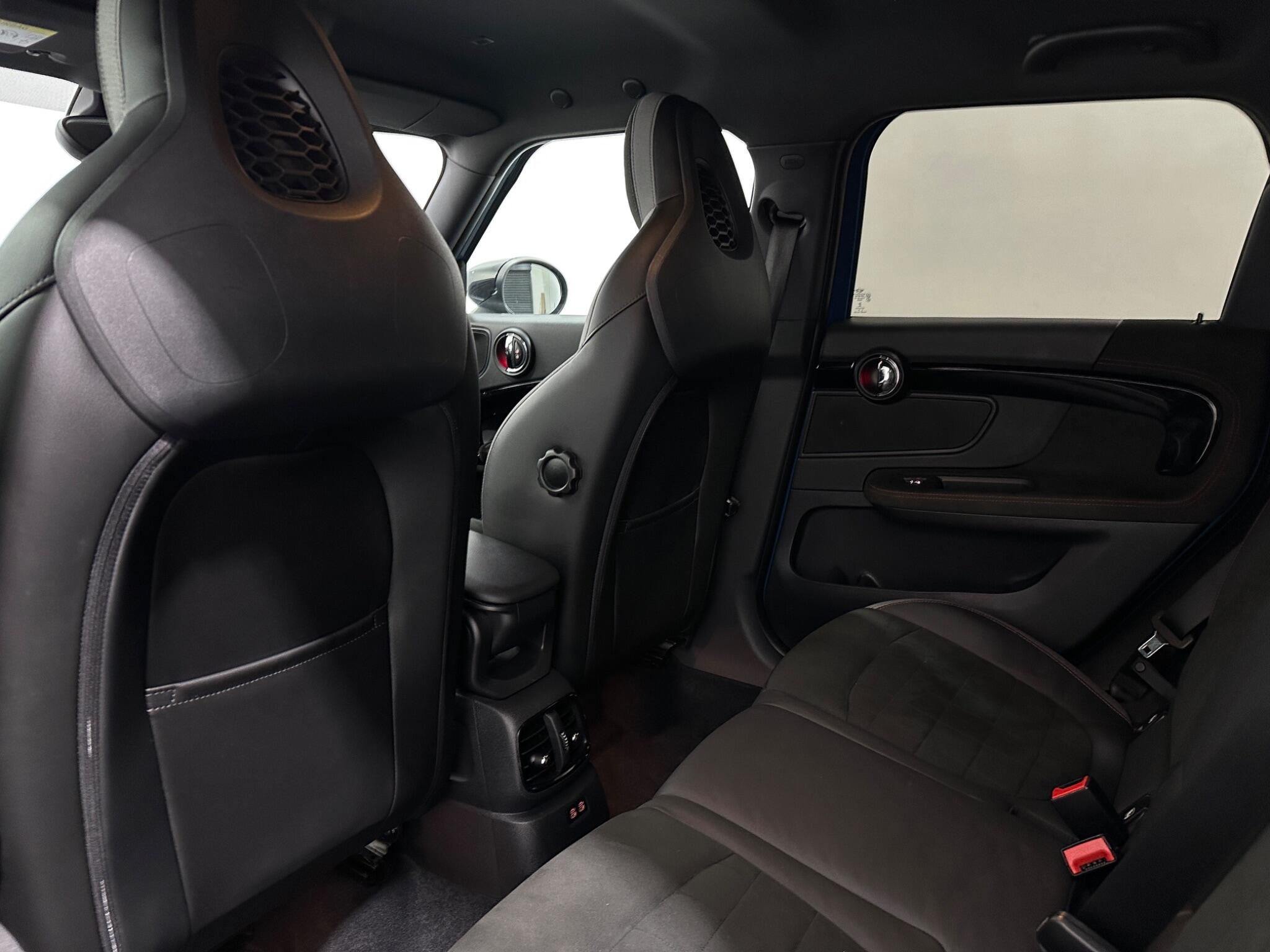 Mini Countryman view 36