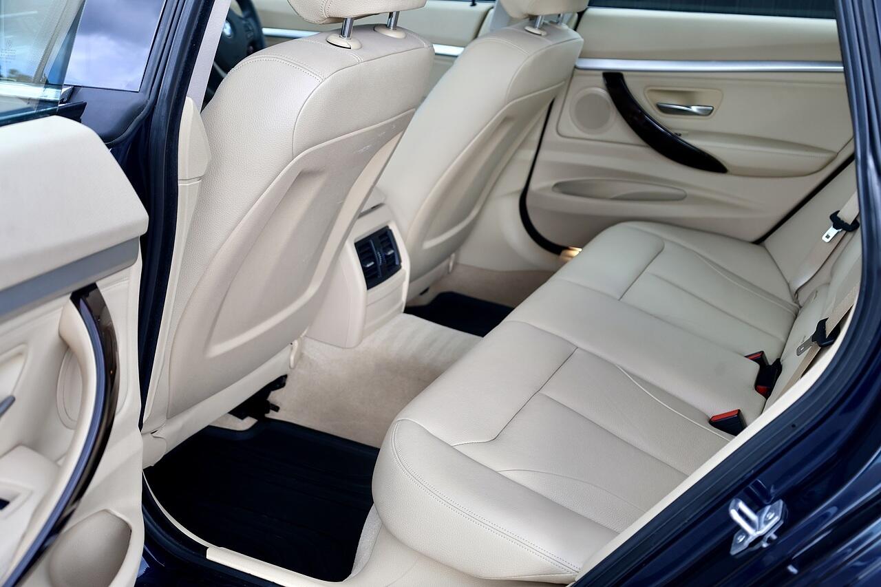 BMW 3 Series Gran Turismo view 44