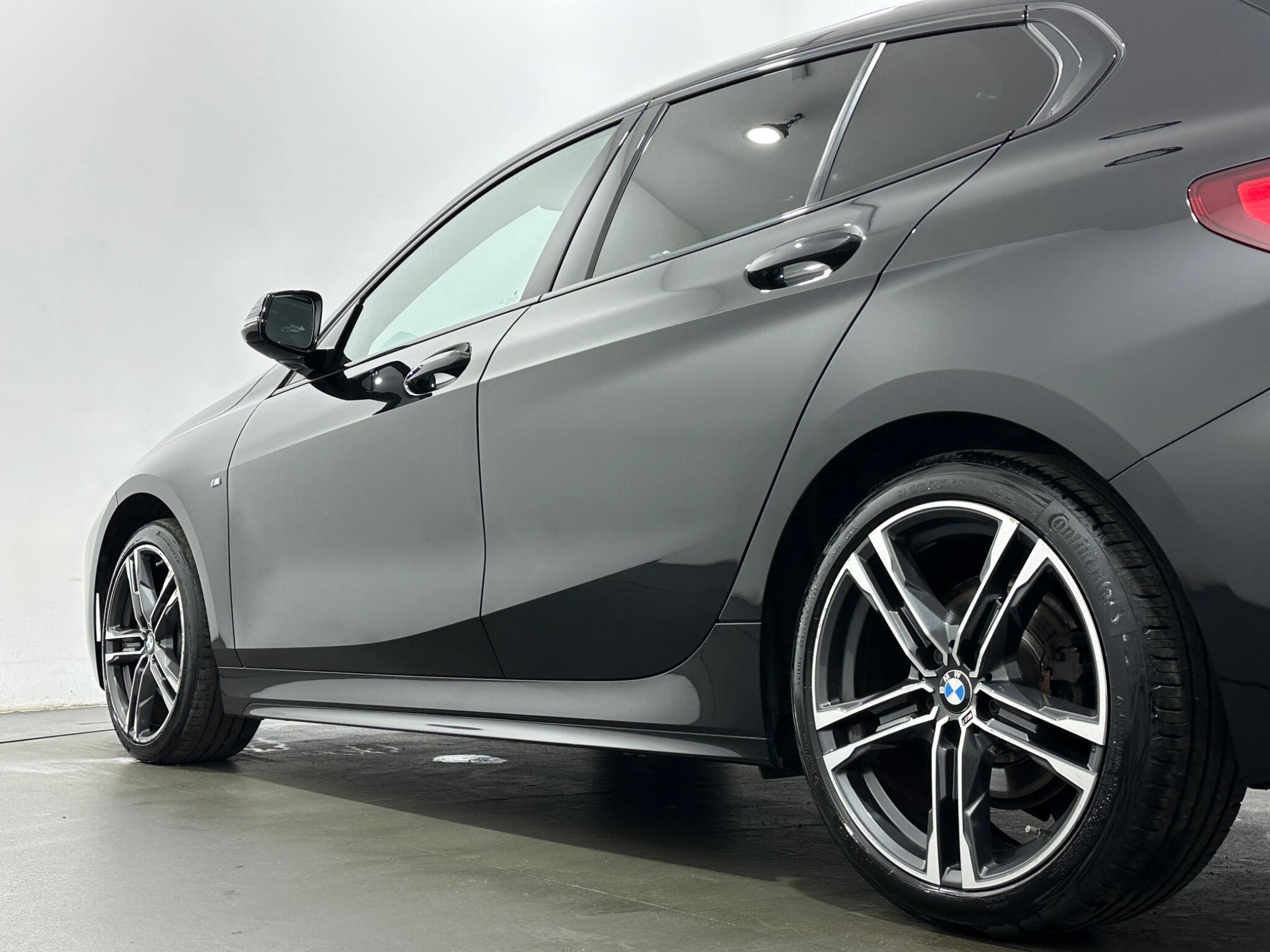 BMW 1 Series view 51
