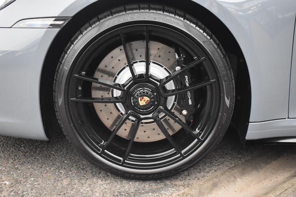 Porsche 911 view 101