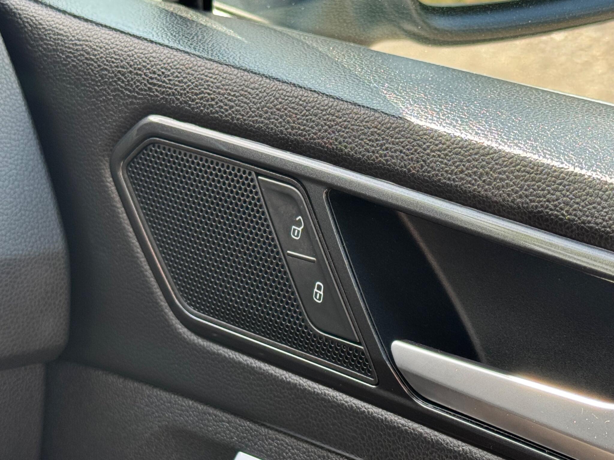 Volkswagen Tiguan view 35