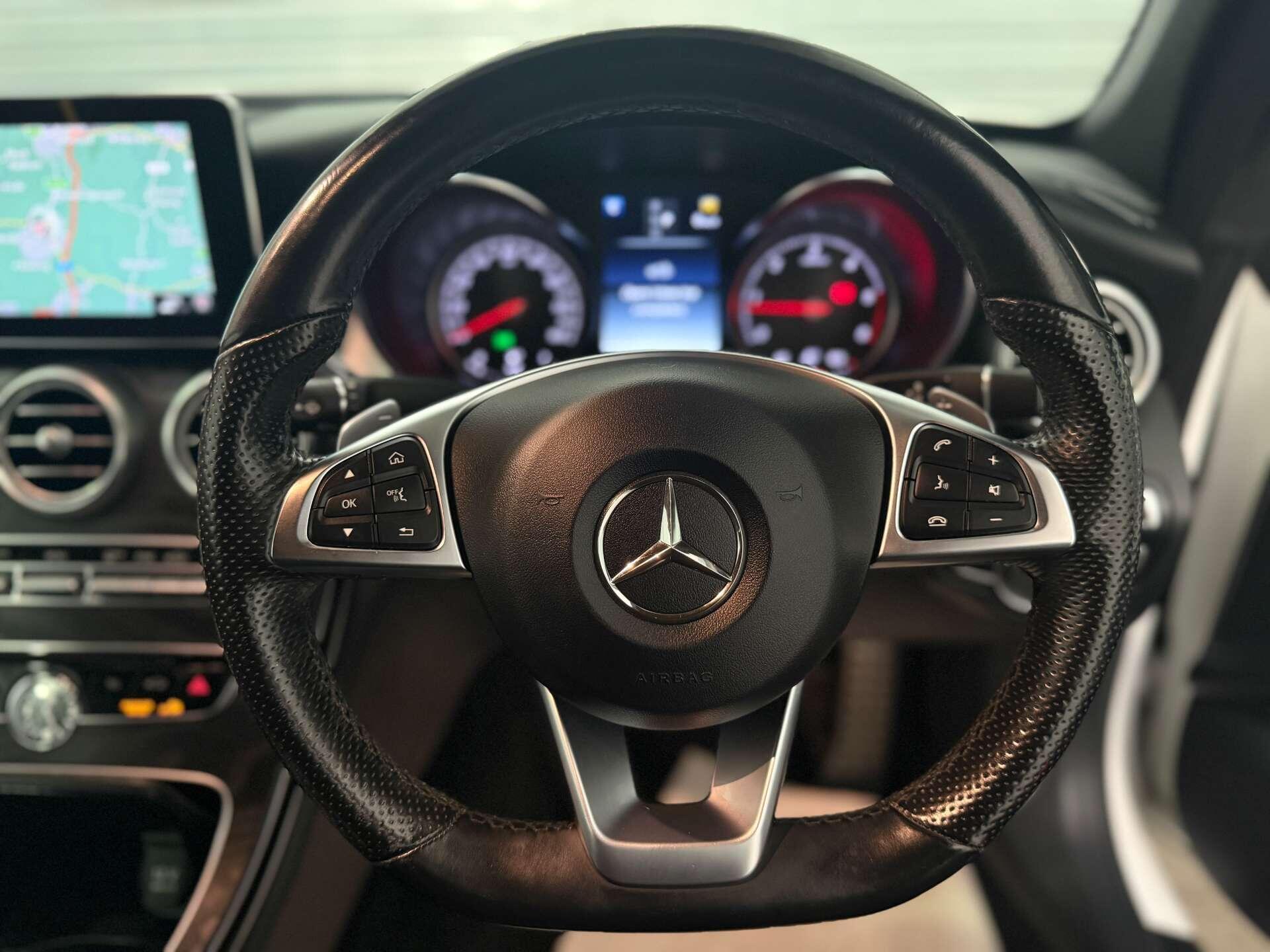 Mercedes-Benz C-Class view 16