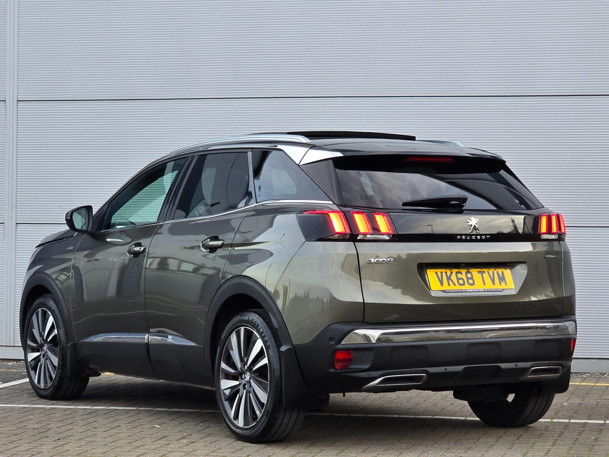 Peugeot 3008 view 4