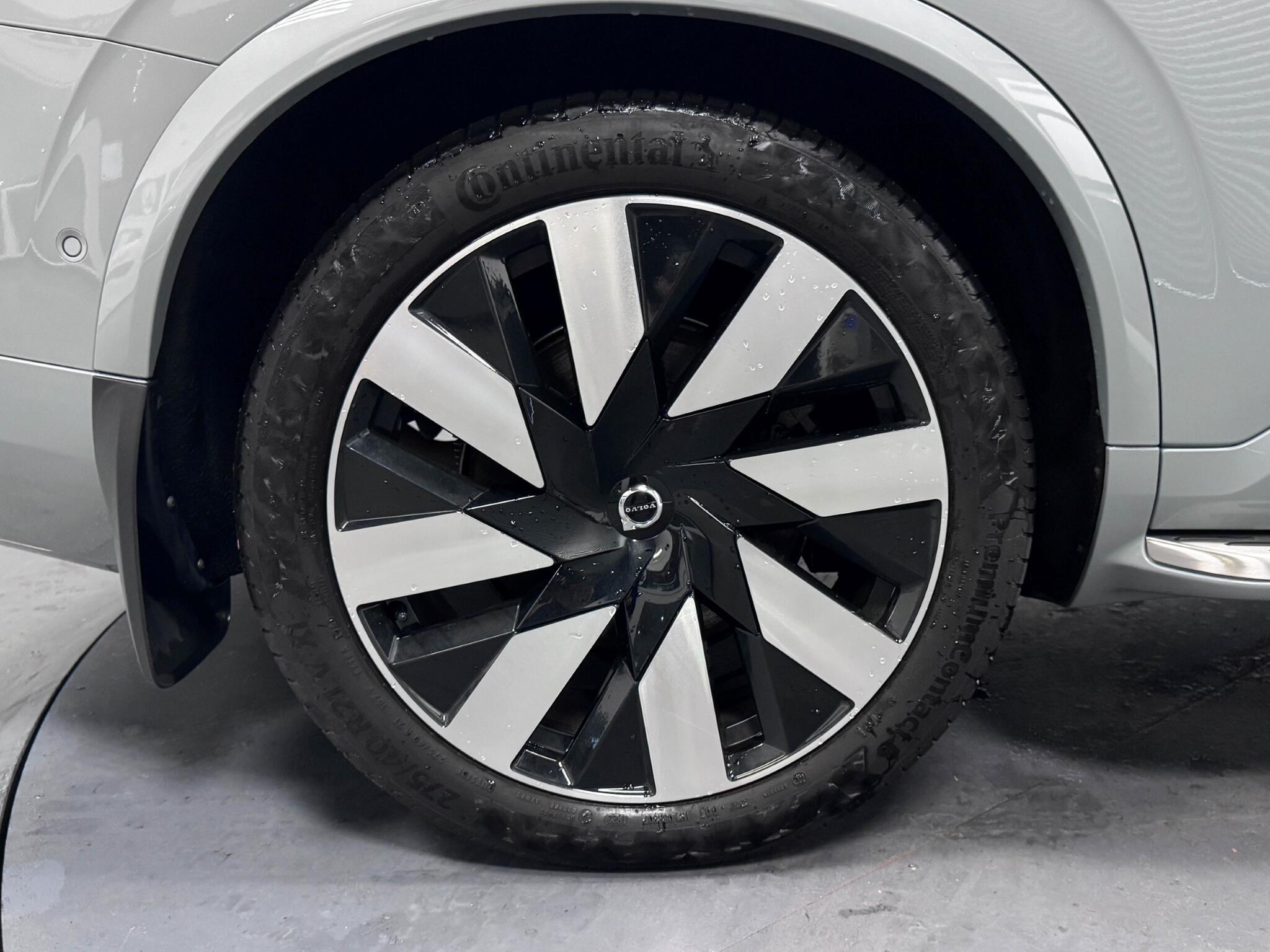 Volvo XC90 view 64