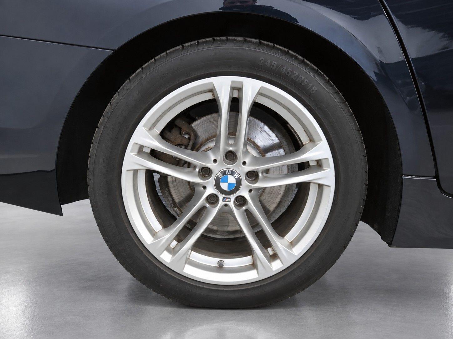 BMW 5 Series view 57