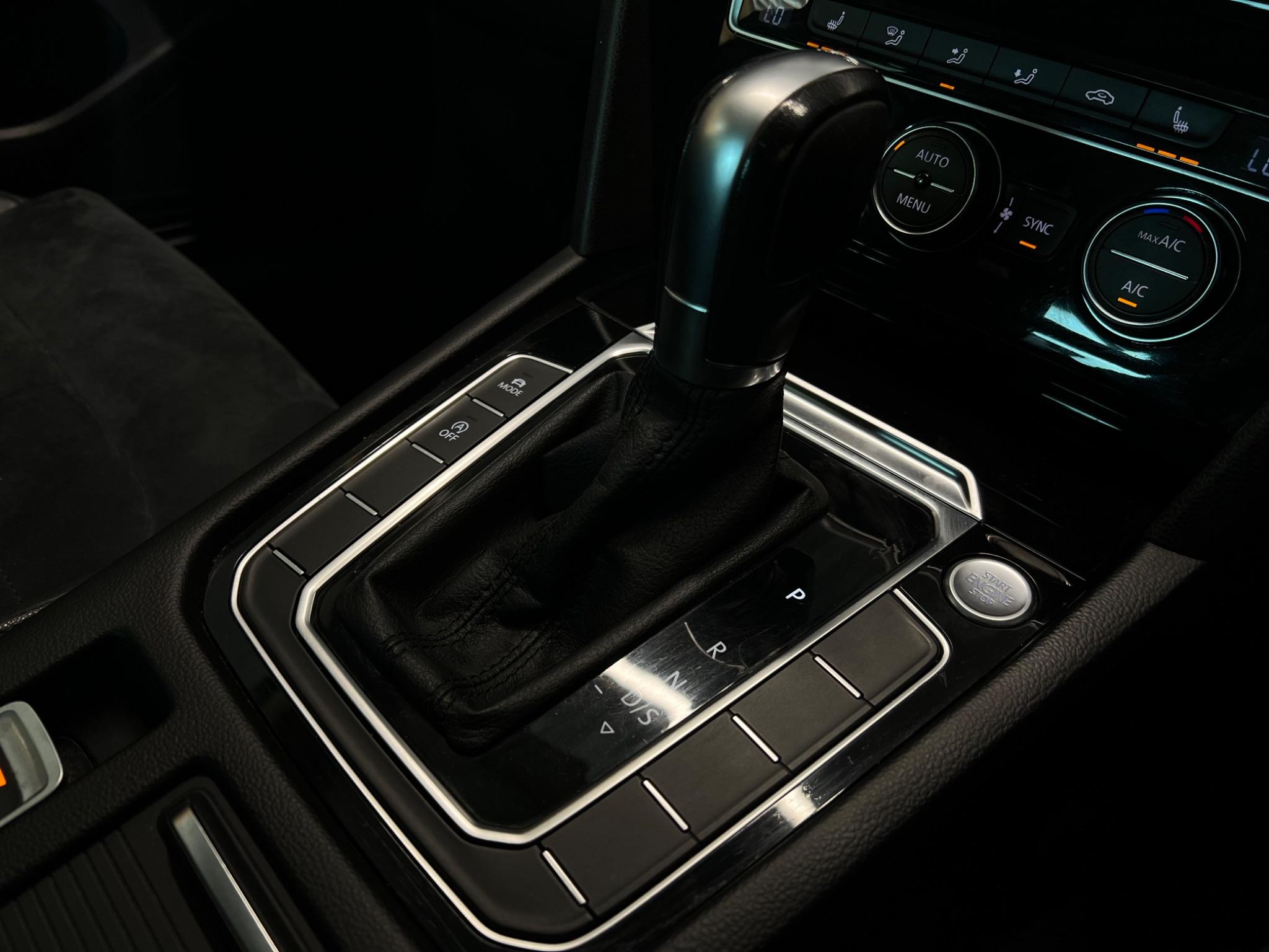 Volkswagen Passat view 31