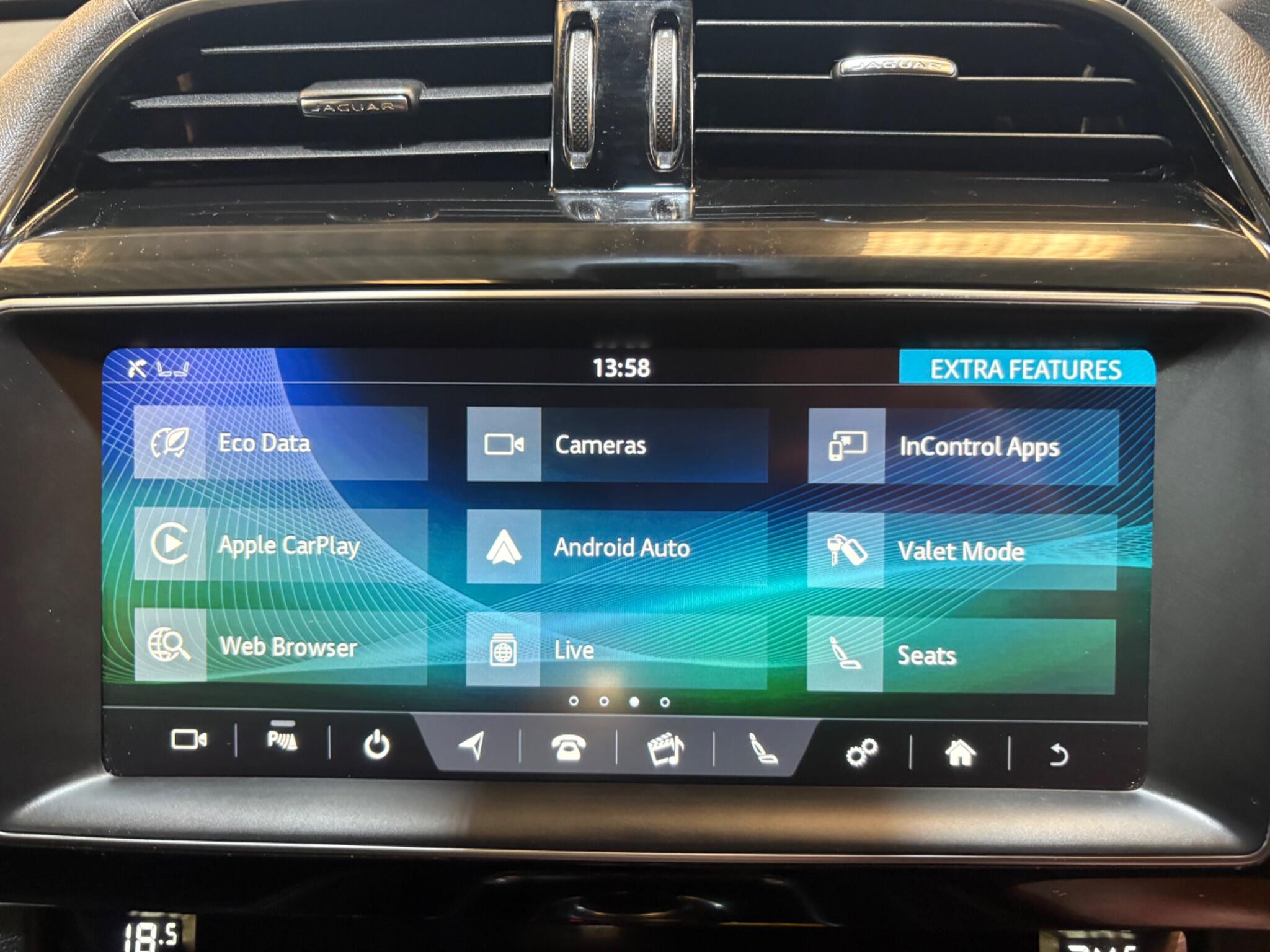 Jaguar F-Pace view 50