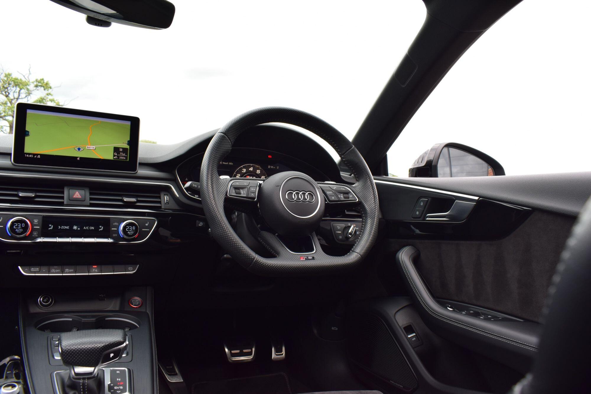 Audi RS5 view 26