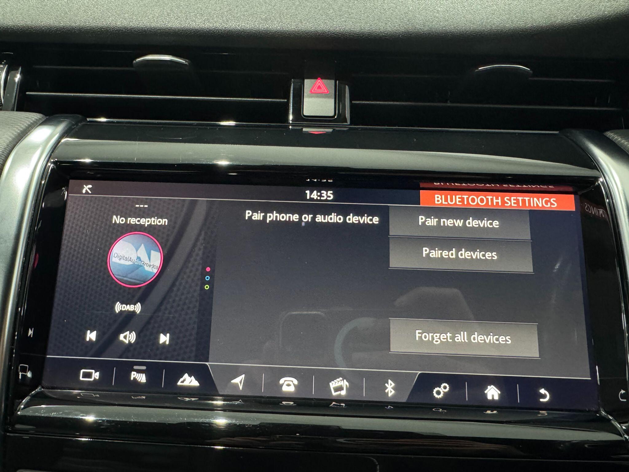 Land Rover Discovery Sport view 38