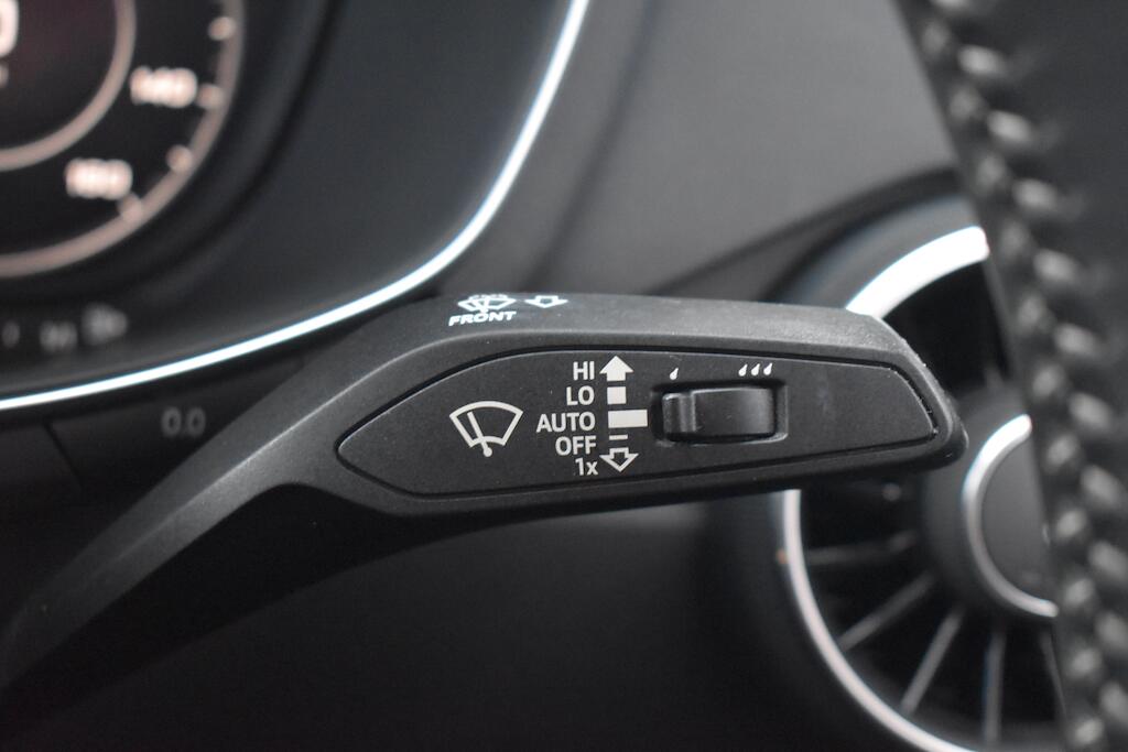 Audi TT view 43