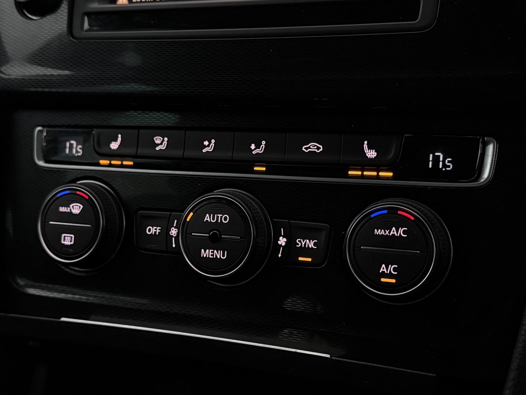 Volkswagen Golf view 24