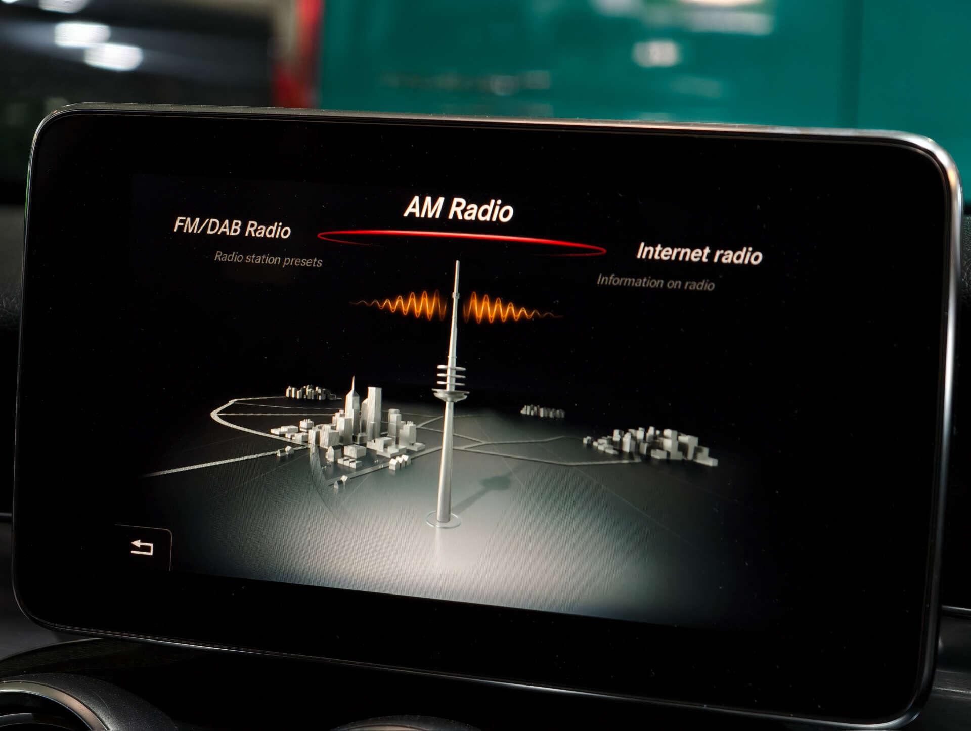 Mercedes-Benz C Class view 35