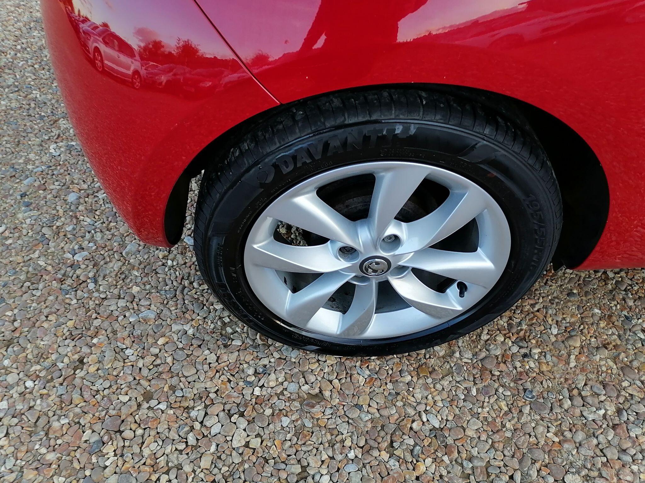 Vauxhall Adam view 42