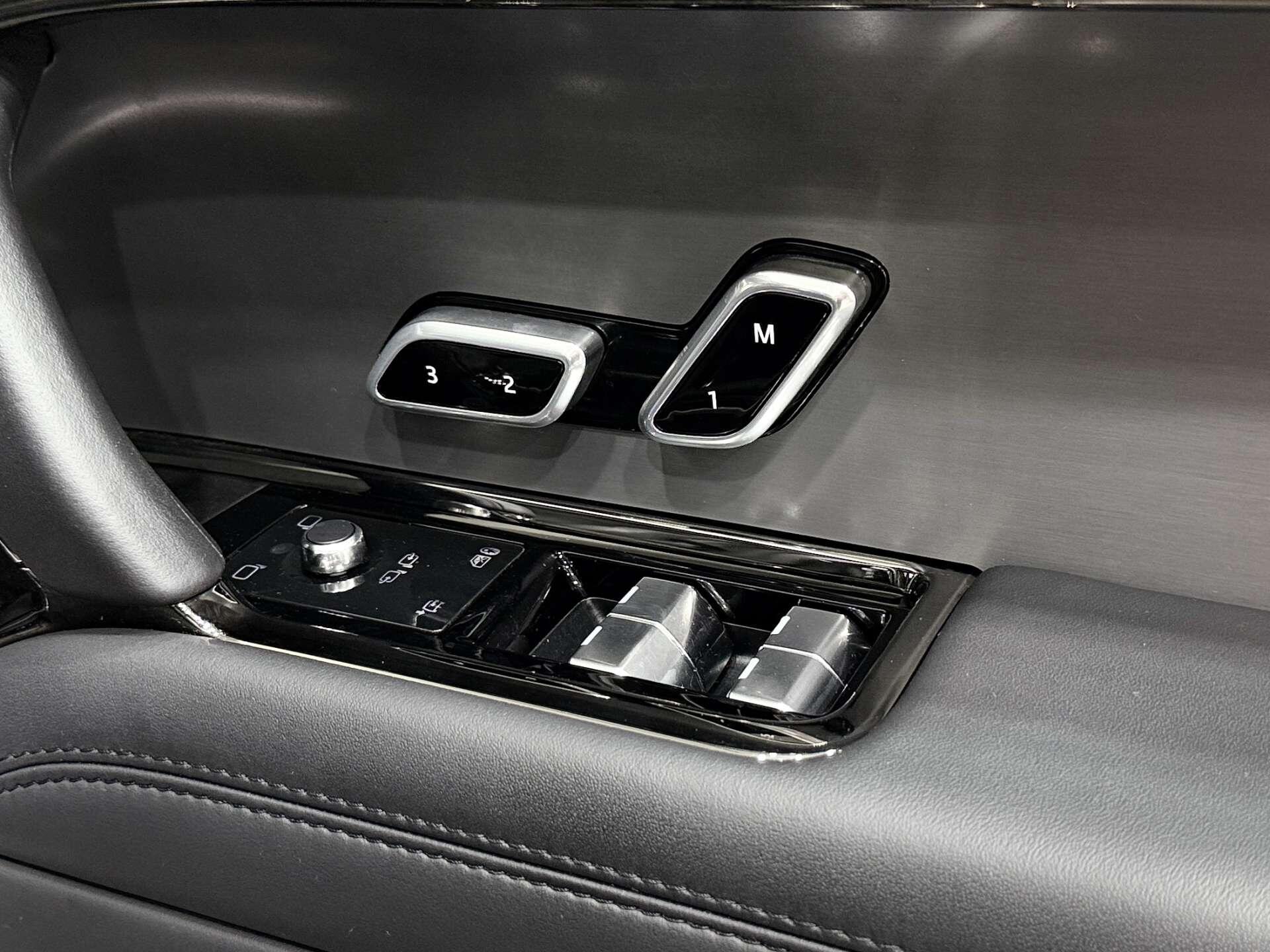 Land Rover Range Rover Sport view 33