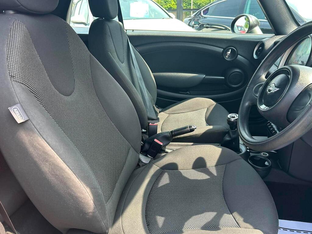 Mini Convertible view 9
