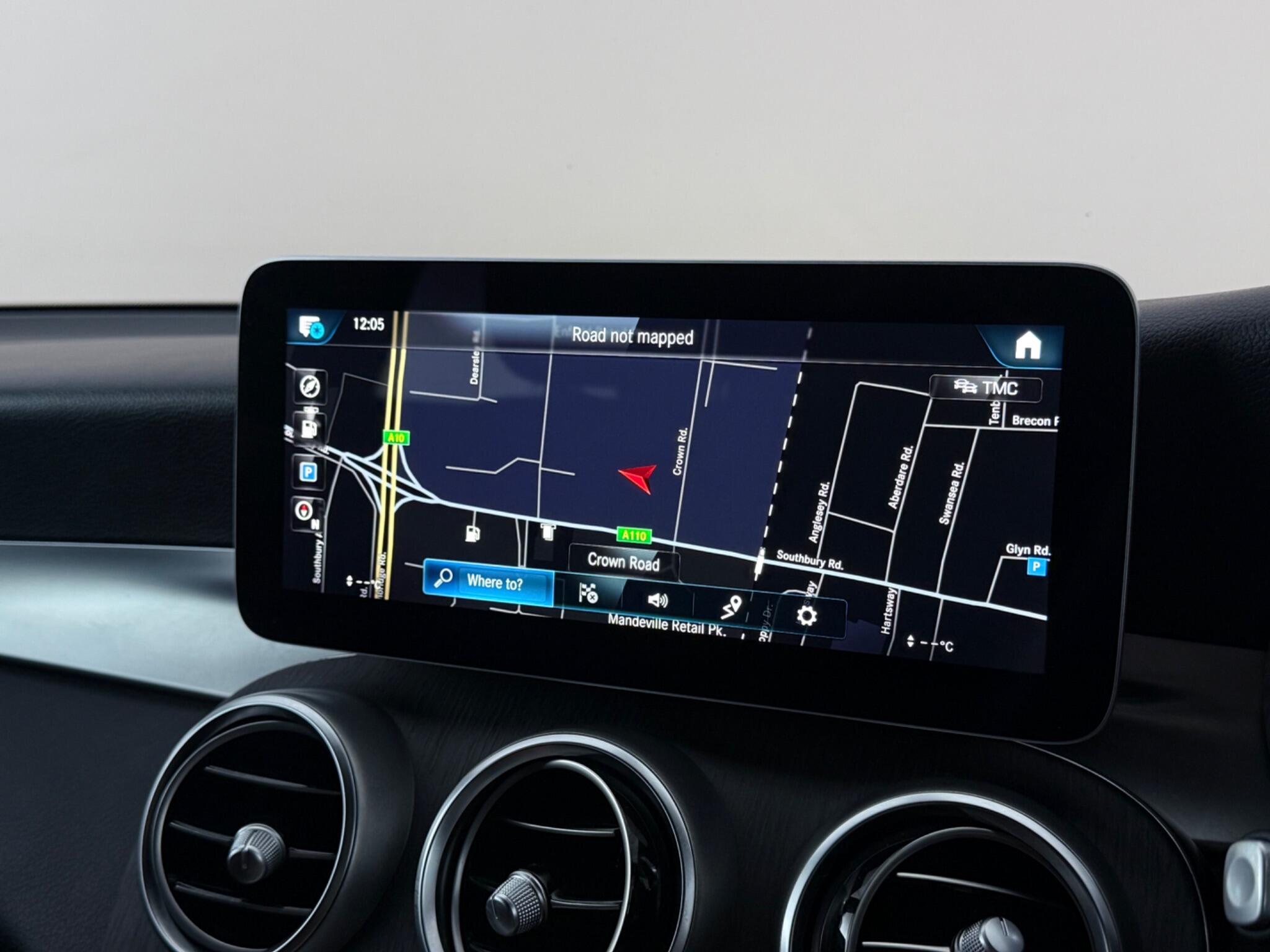 Mercedes-Benz GLC view 28